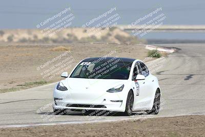 media/Oct-19-2025-Speed Ventures (Sun) [[a6e7fe67be]]/TC B/Session 2 (Outside Grapevine)/